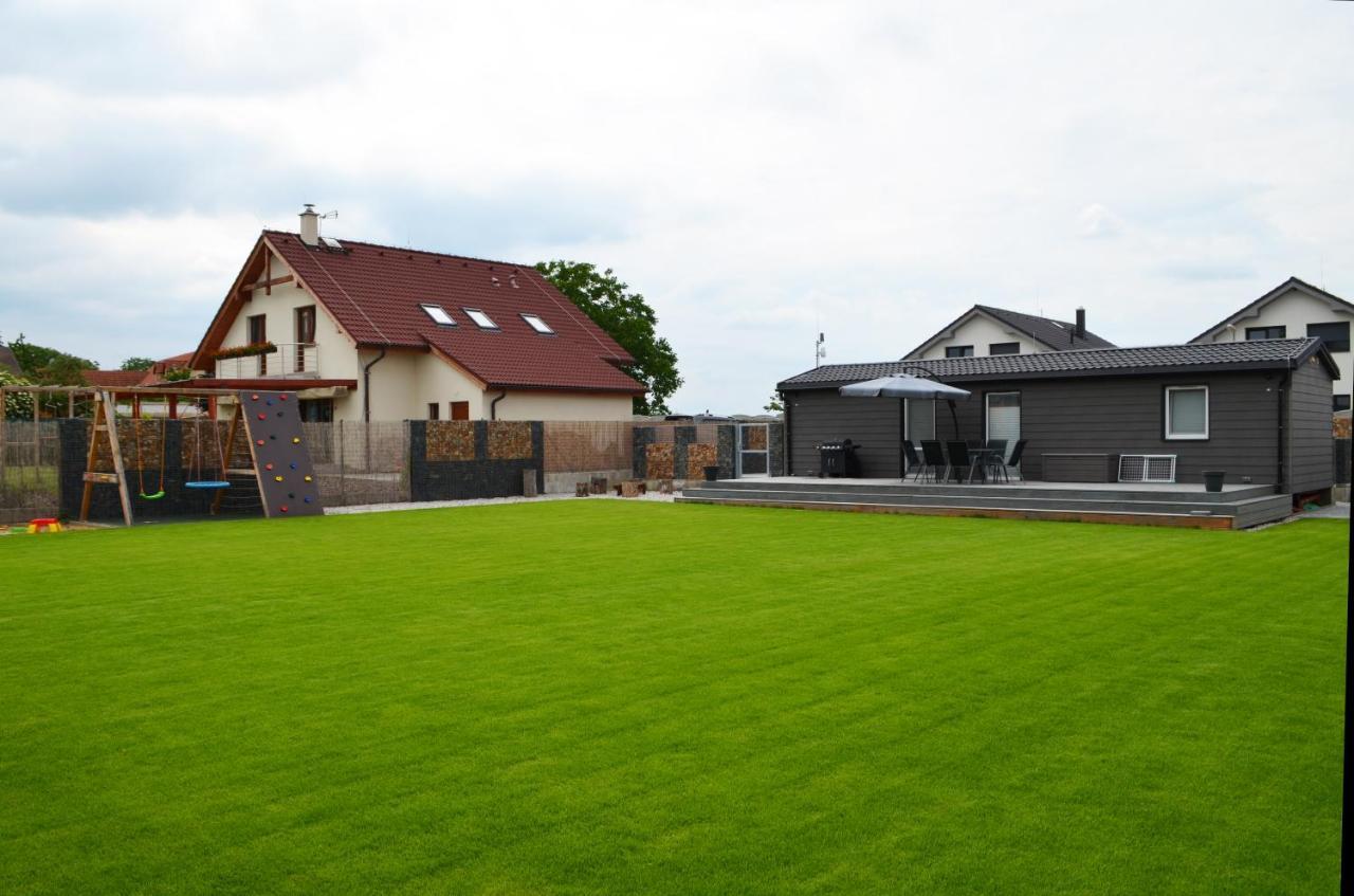 Vila Domeček u Prahy Nupaky Exteriér fotografie